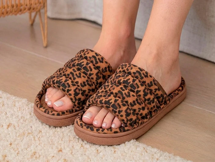 FEMME-chaussons-ouverts-nvelle-coPE26