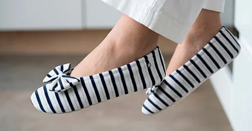 <strong>ZAPATILLAS DE CASA</strong>