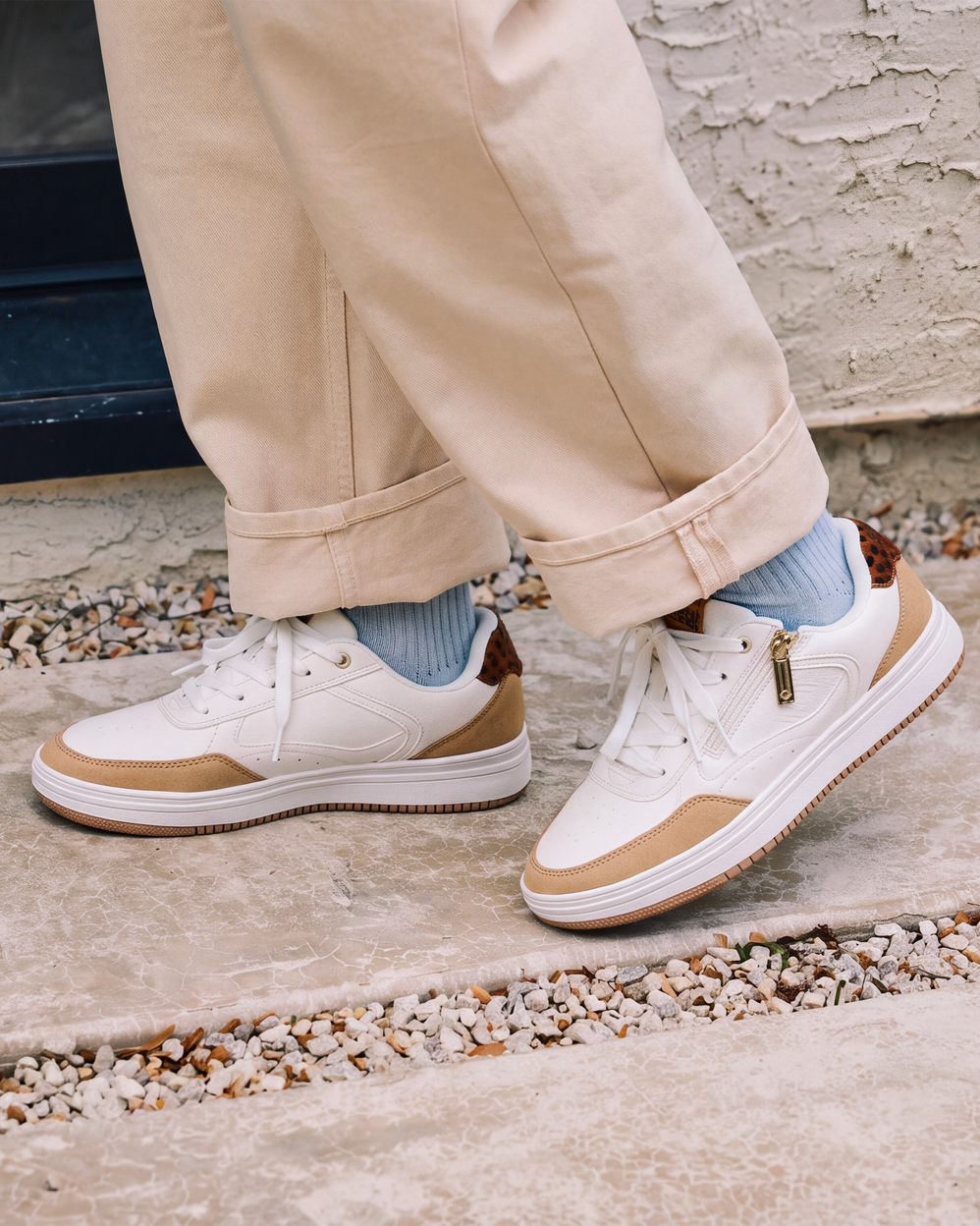 Tenis Mujer detalle zip Blanco/Leopardo - Isotoner