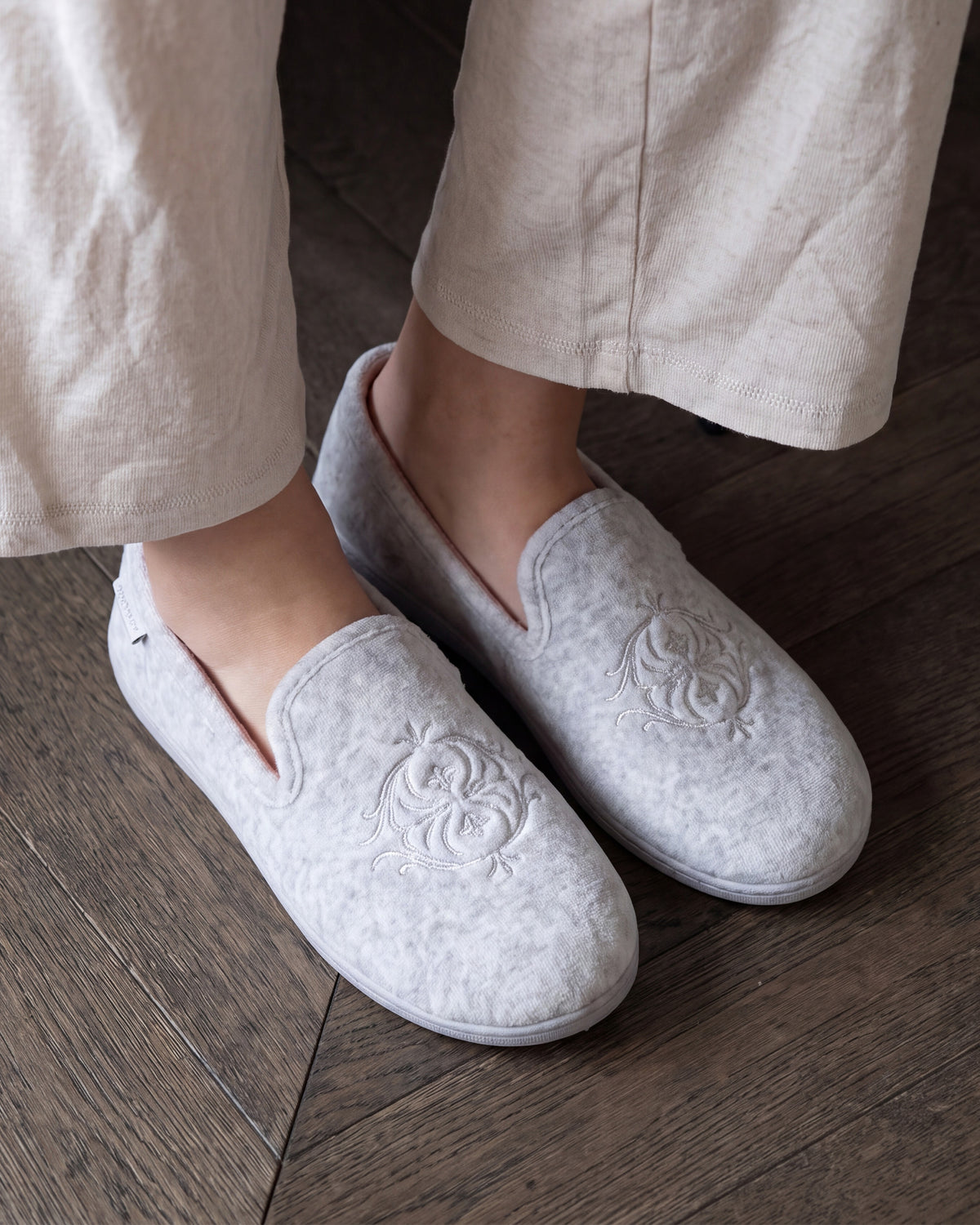 Mujer Zapatillas de casa ergonómicas Cerradas Gris brezo