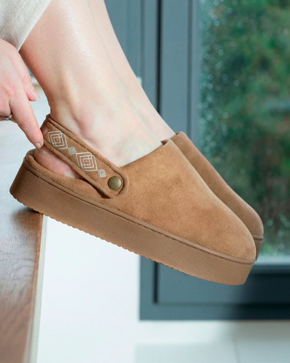 Zapatillas de casa plataforma de correa Mujer Camel - Isotoner