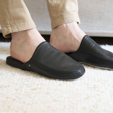 Zapatillas de casa chinelas cuero Hombre Negro - Isotoner