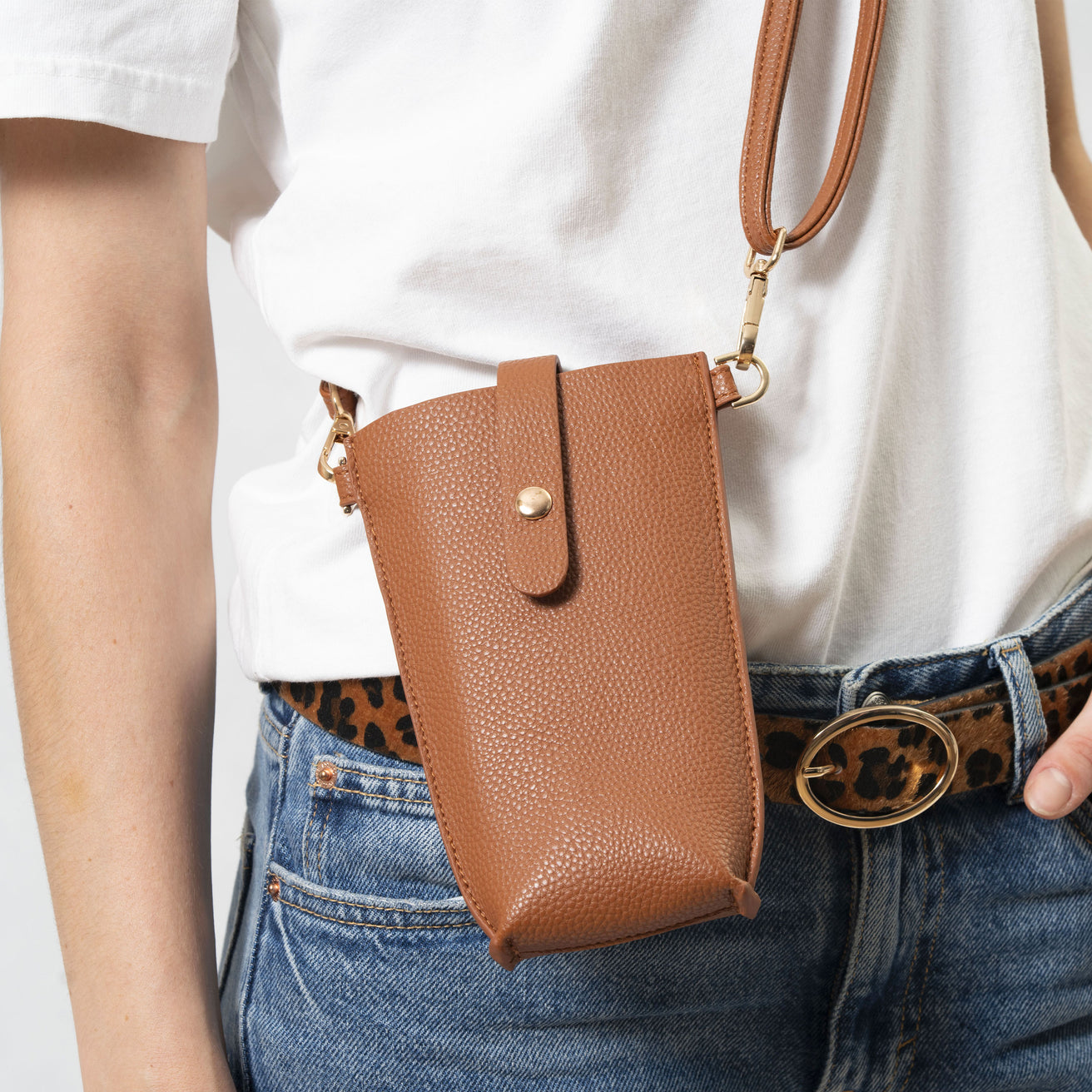 Portamóvil Mujer Camel