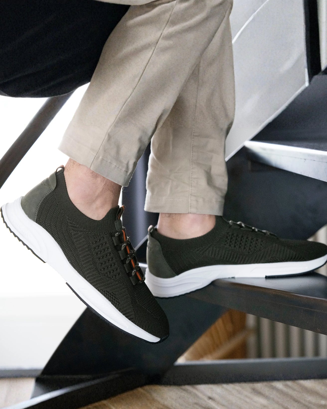 Tenis Confort Hombre slip-on cordones Caqui